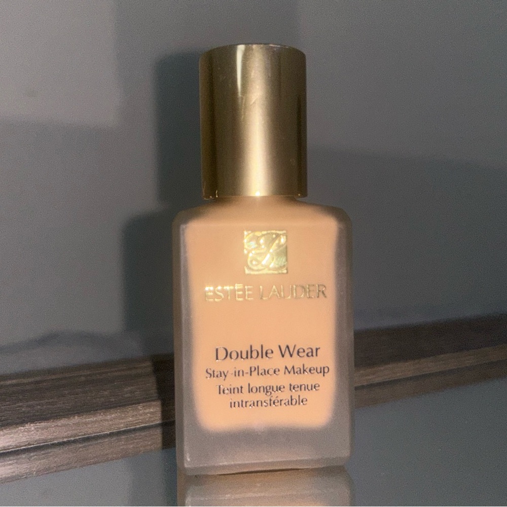 Estee Lauder Double Wear Stay-in-Place Foundation